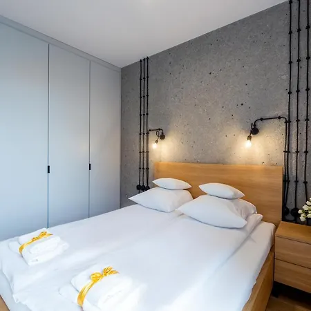 Ξενοδοχείο με διαμερίσματα Kolejowa 4*