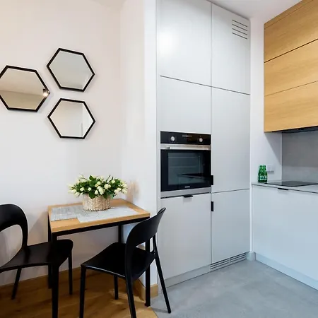 Ξενοδοχείο με διαμερίσματα Kolejowa 4*