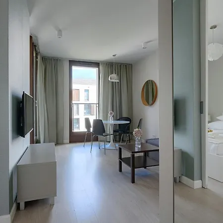 Kolejowa Ξενοδοχείο με διαμερίσματα 4*