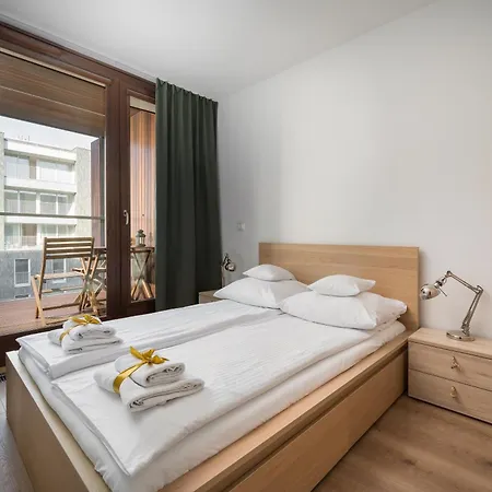 Kolejowa شقة فندقية 4*