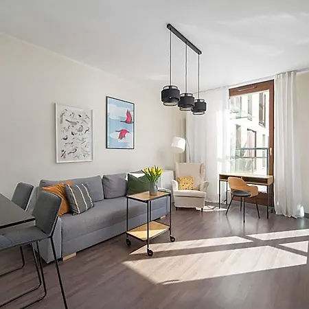 Kolejowa 4* Warszawa