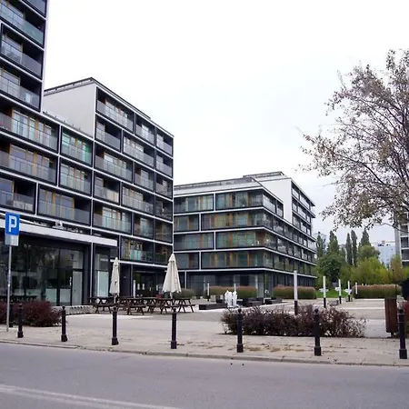 Aparthotel Kolejowa 4*