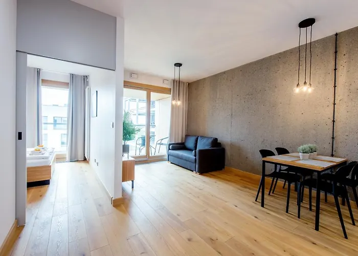 Aparthotel Kolejowa 4*