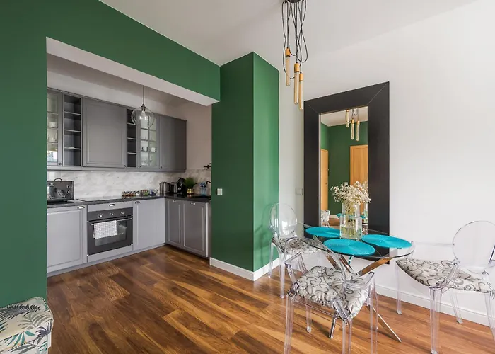 Aparthotel Kolejowa 4*