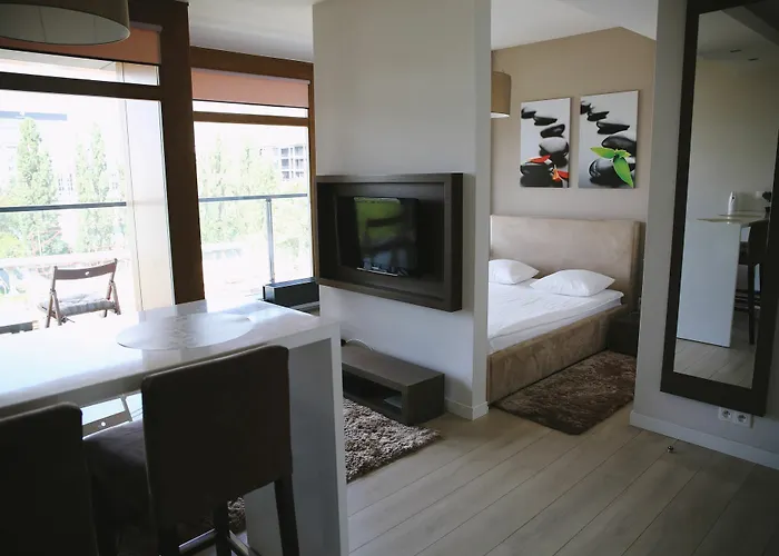 Kolejowa 4* Warschau