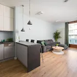 Aparthotel Kolejowa Warschau