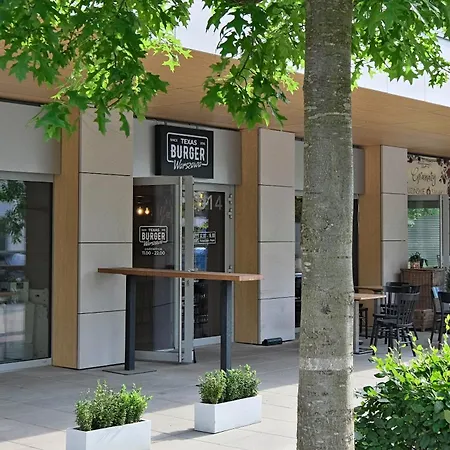 Aparthotel Kolejowa 4*