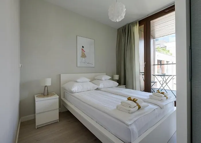 Aparthotel Kolejowa 4*