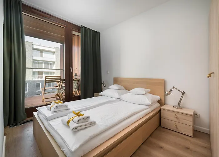 Kolejowa Aparthotel 4*