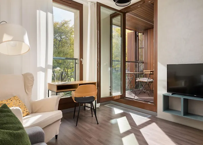 Kolejowa 4* Warschau