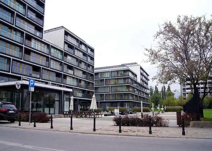 Aparthotel Kolejowa 4*