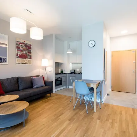 Kolejowa 3* Warsaw