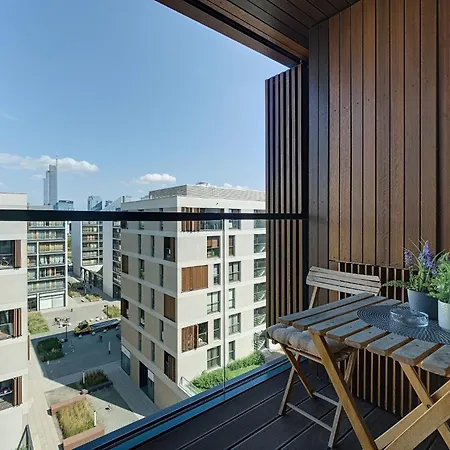 Kolejowa 3* Warsaw